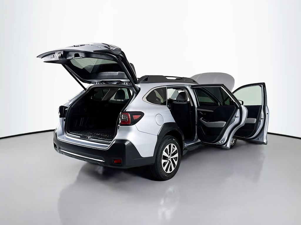 Used 2023 Subaru Outback Premium AWD/4WD image 19