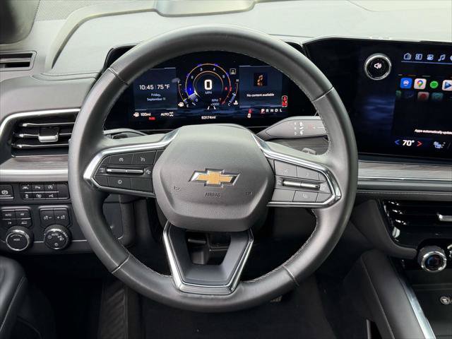 Used 2025 Chevrolet Suburban LT AWD/4WD image 17