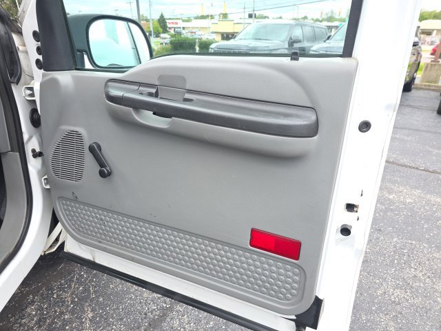 Used 2005 Ford F250 XL RWD image 18