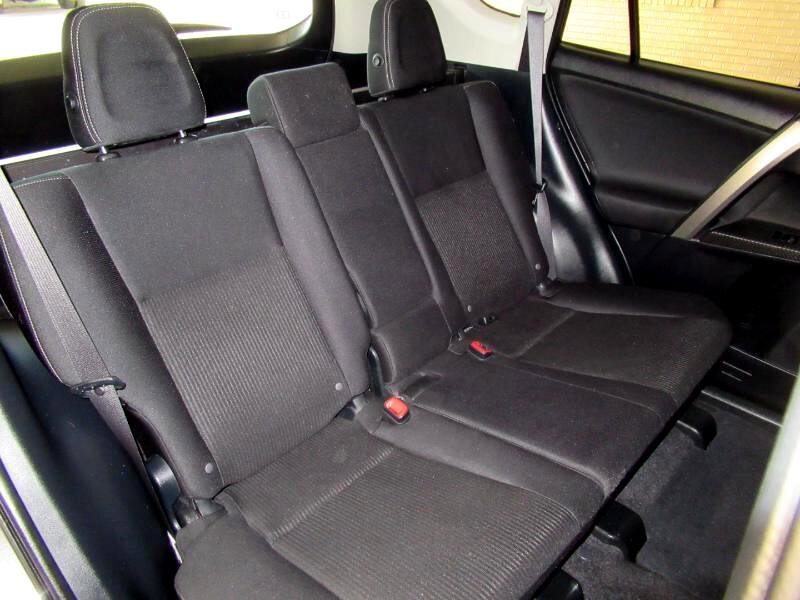Used 2013 Toyota RAV4 XLE image 40