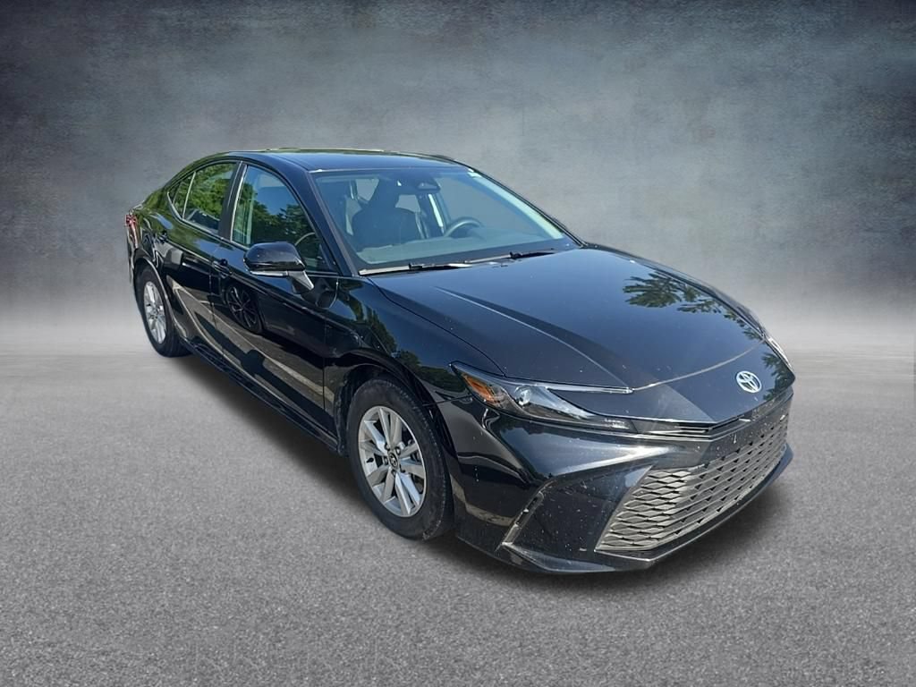 Used 2025 Toyota Camry LE FWD image 2