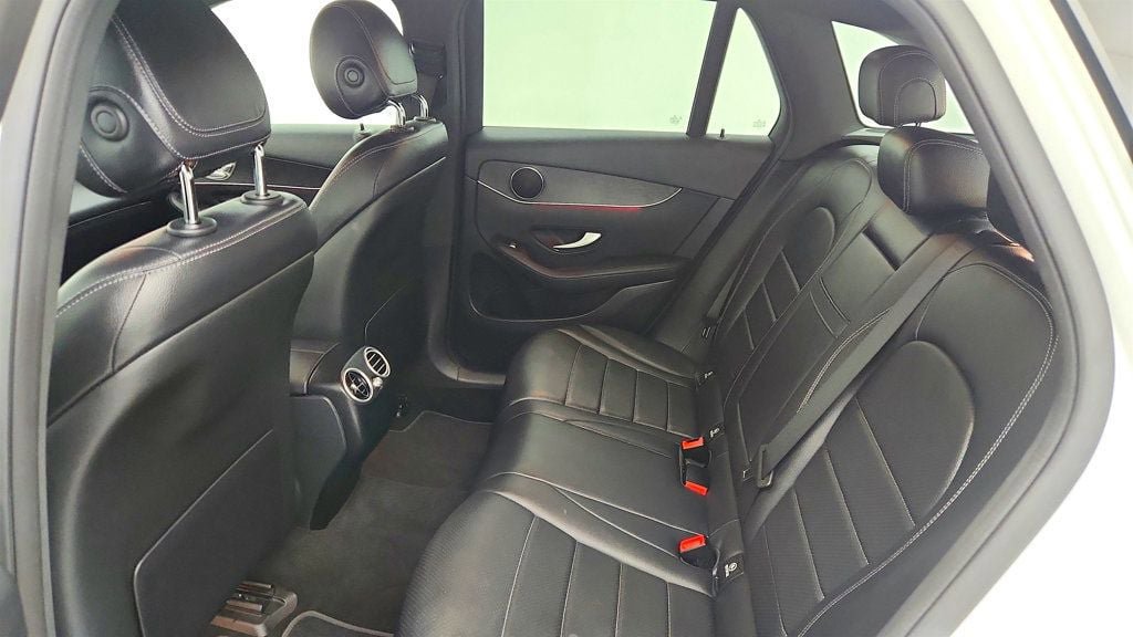 Used 2022 Mercedes-Benz GLC 300 4MATIC w/ Multimedia Package Lite image 20