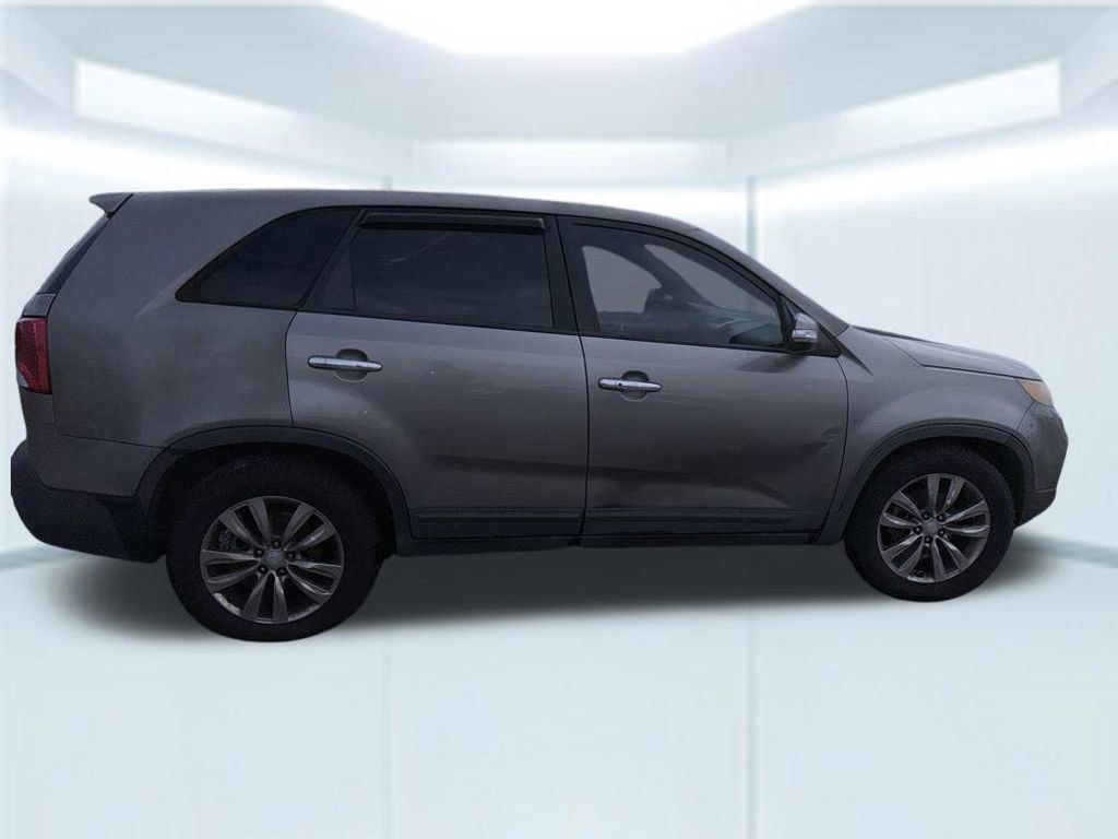 Used 2011 Kia Sorento EX w/ Limited Pkg image 7