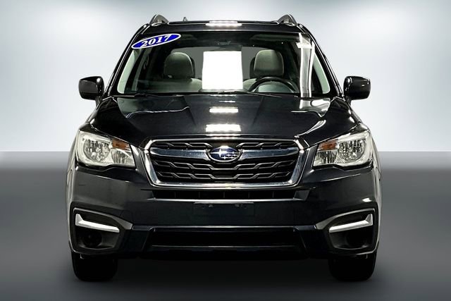 Used 2017 Subaru Forester 2.5i Premium w/ All-Weather Package AWD/4WD image 2