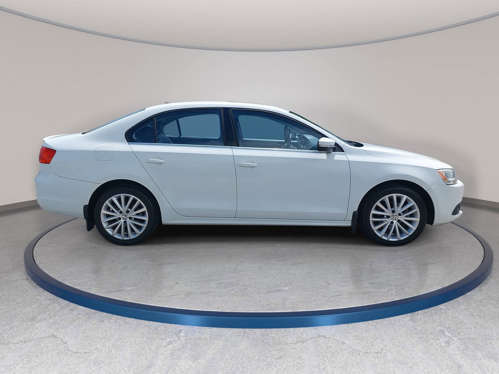 Used 2014 Volkswagen Jetta SEL FWD image 4