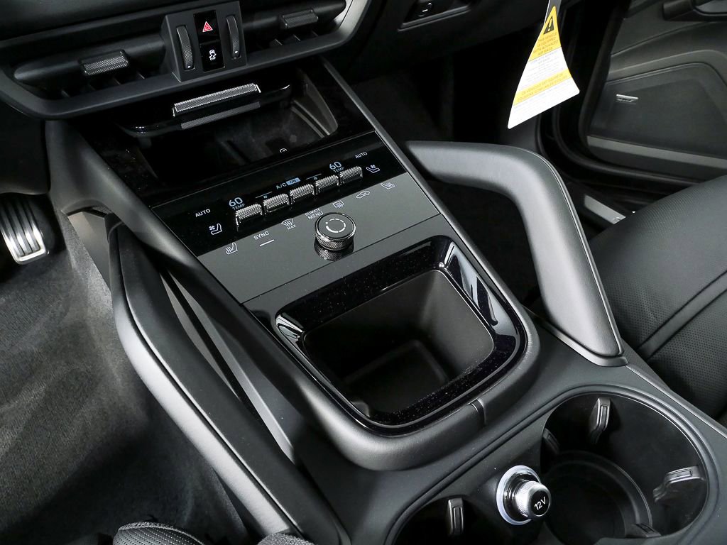 New 2026 Porsche Cayenne S image 18