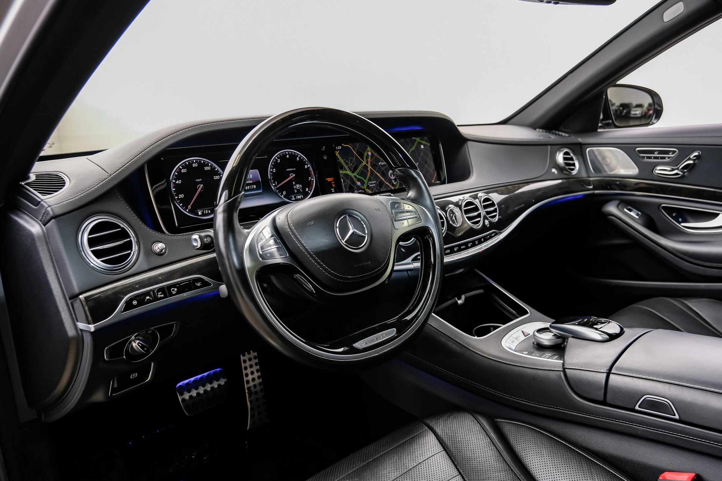 Used 2015 Mercedes-Benz S 550 Sedan image 10
