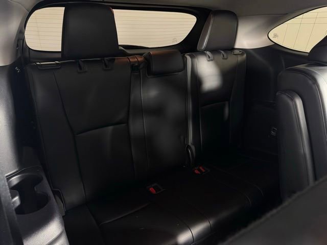 Used 2020 Toyota Highlander XLE image 16