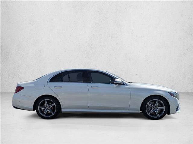 Used 2018 Mercedes-Benz E 300 image 4