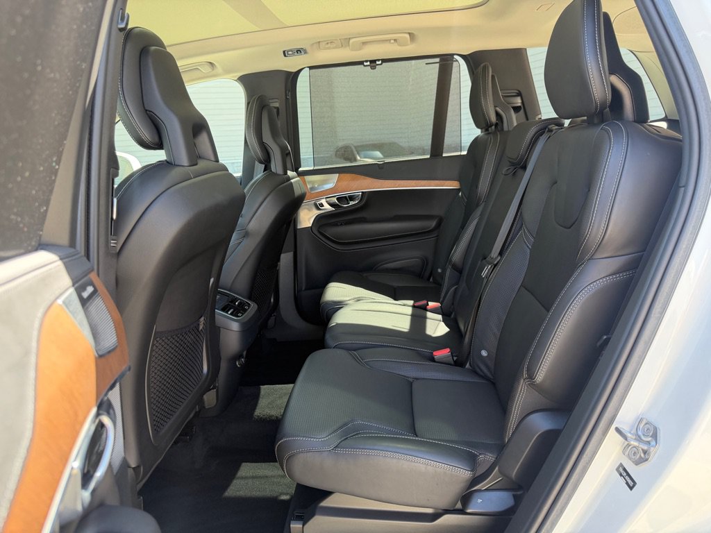 Used 2016 Volvo XC90 T6 Inscription w/ Vision Package AWD/4WD image 23