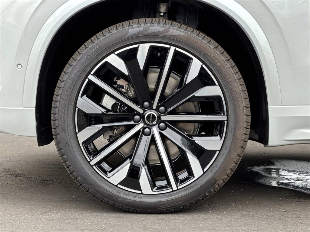 New 2026 Volvo XC90 B6 Ultra image 26