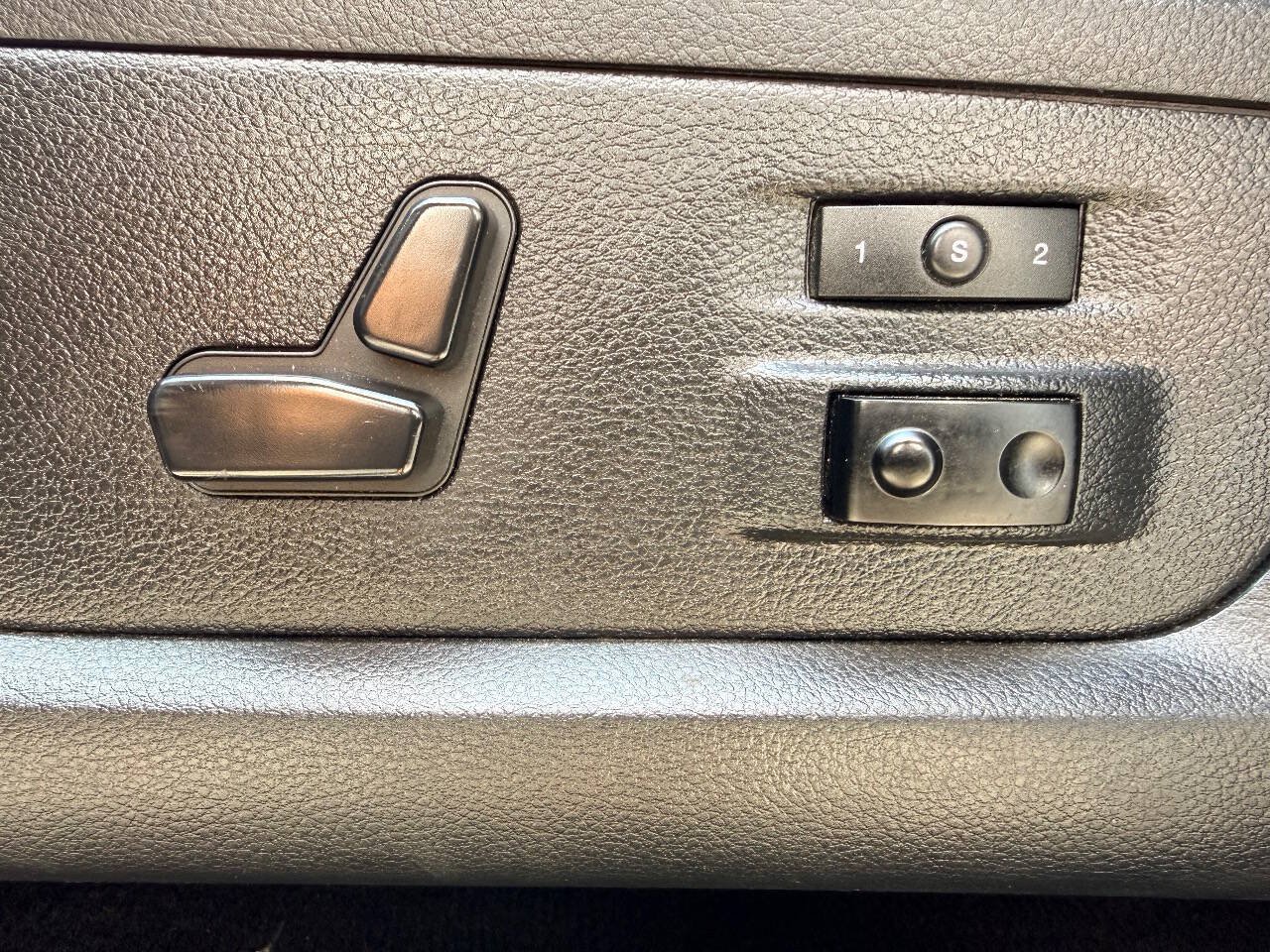 Used 2014 RAM 3500 Laramie AWD/4WD image 18