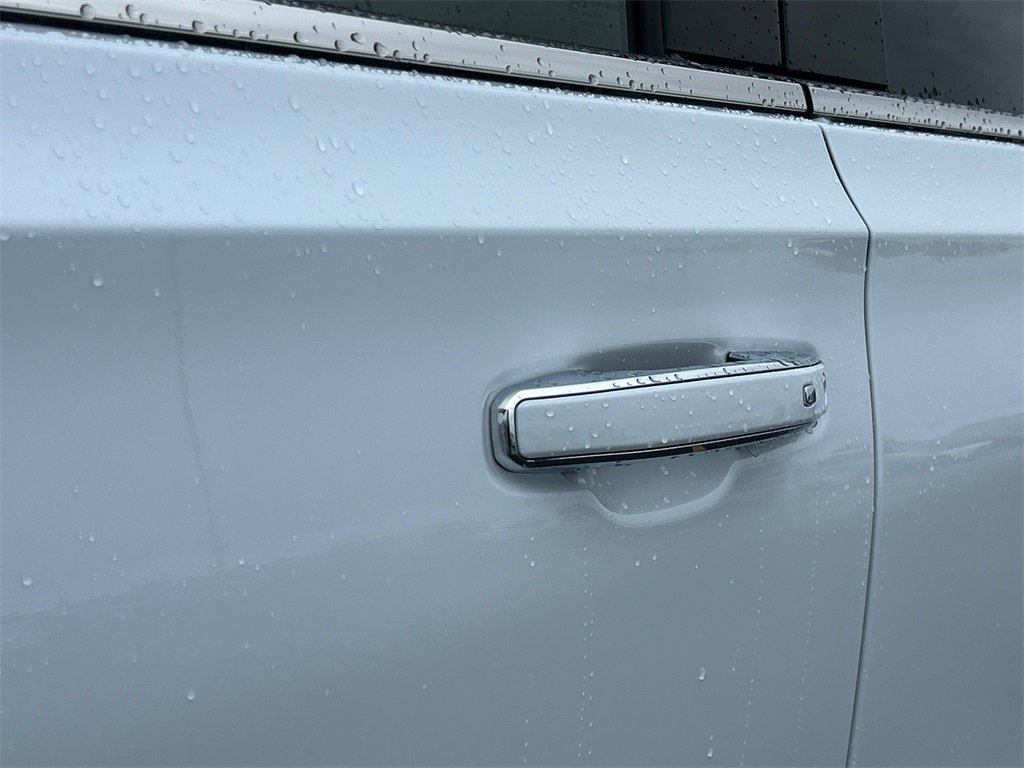 New 2026 GMC Yukon Denali w/ Sun & Power Step Package image 13