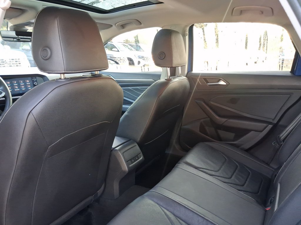 Certified 2024 Volkswagen Jetta SEL FWD image 15