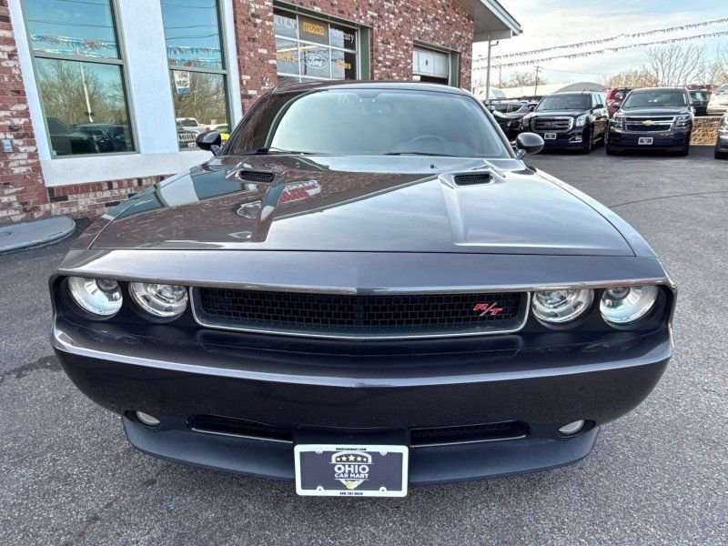 Used 2013 Dodge Challenger R/T image 2