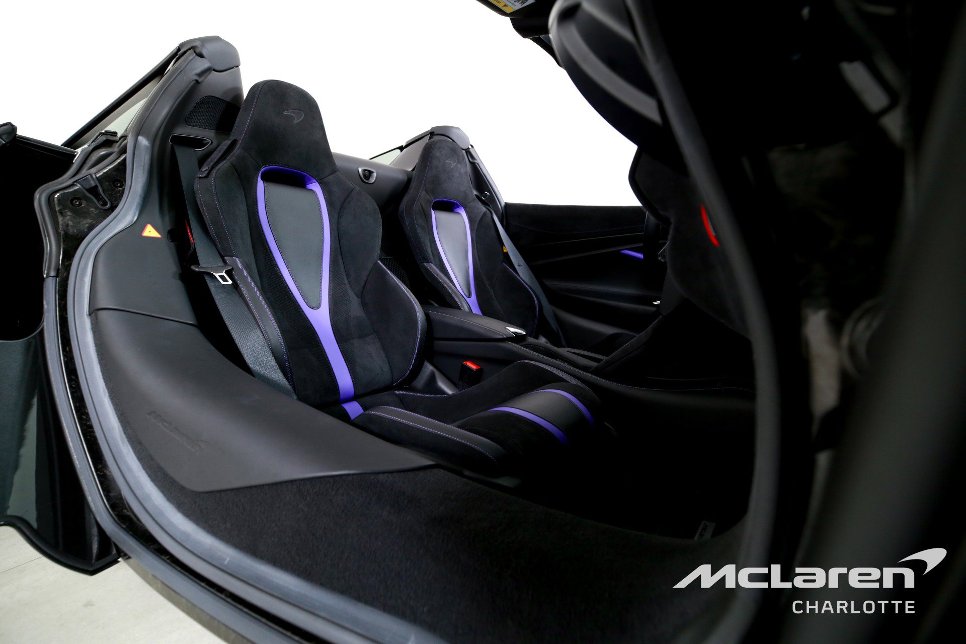 Used 2022 McLaren 720S Spider RWD image 19