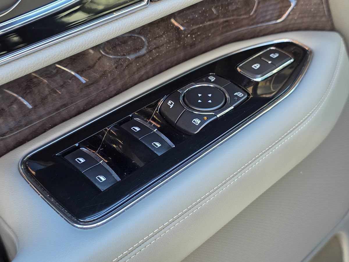 Used 2018 Lincoln Navigator L Select w/ Technology Package RWD image 33