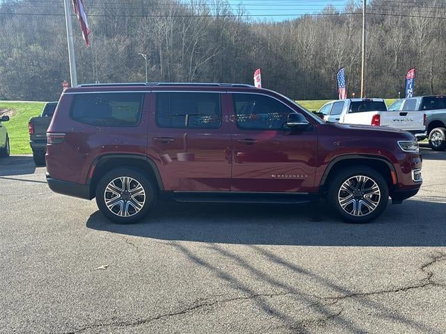 Used 2023 Jeep Wagoneer Series II AWD/4WD image 4