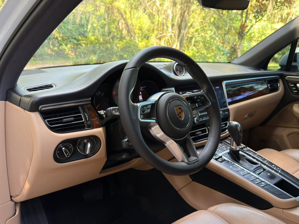 Used 2021 Porsche Macan S AWD/4WD image 4