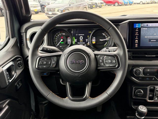Used 2024 Jeep Wrangler Unlimited image 26