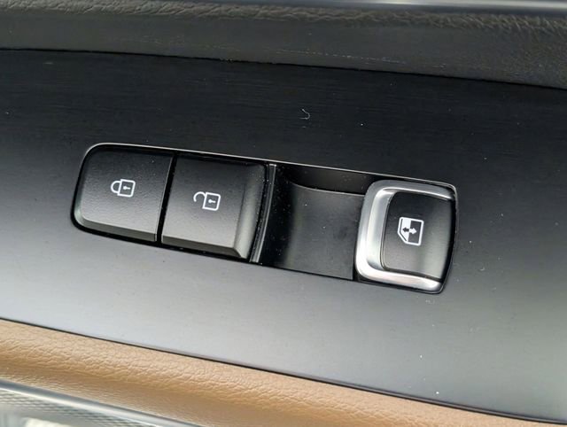 Used 2021 Kia Telluride SX w/ SX Prestige Package image 37