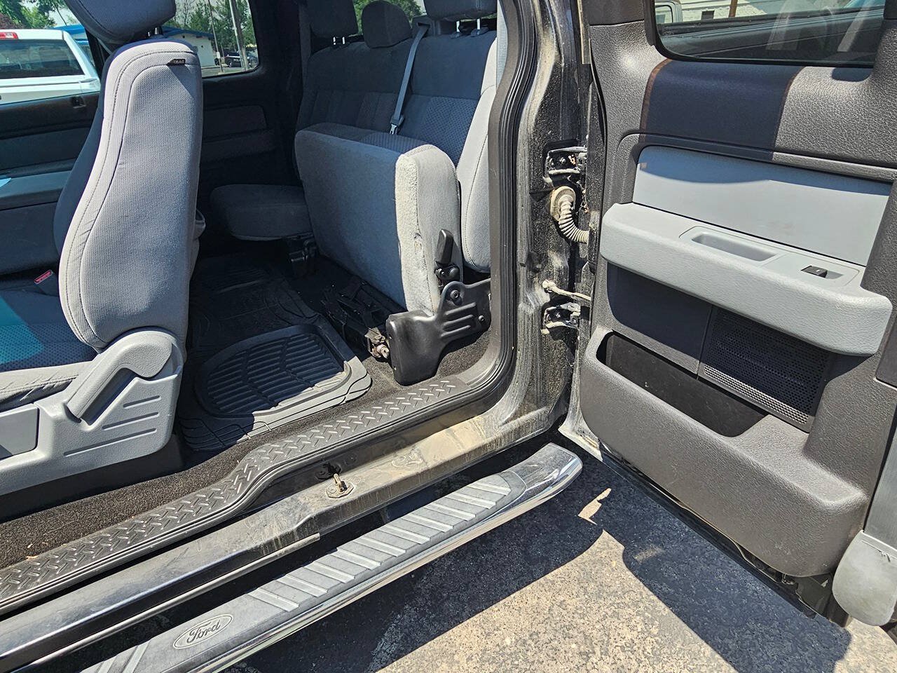 Used 2013 Ford F150 XLT w/ XTR Pkg AWD/4WD image 22
