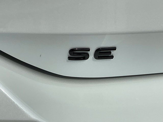 New 2026 Volkswagen Tiguan SE R-Line FWD image 9