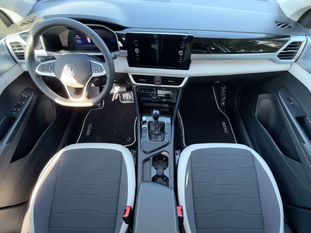 New 2026 Volkswagen Taos SE FWD image 24