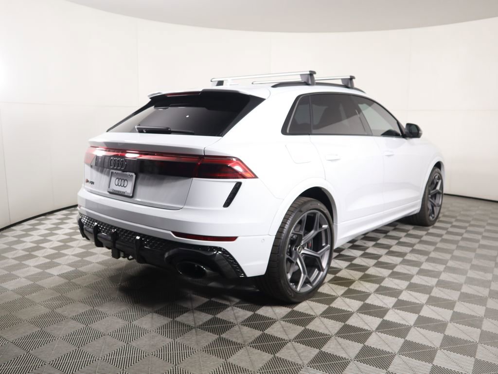New 2025 Audi RS Q8 performance image 5