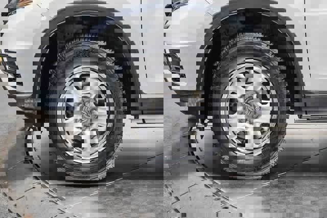 Used 2015 Honda CR-V LX image 9