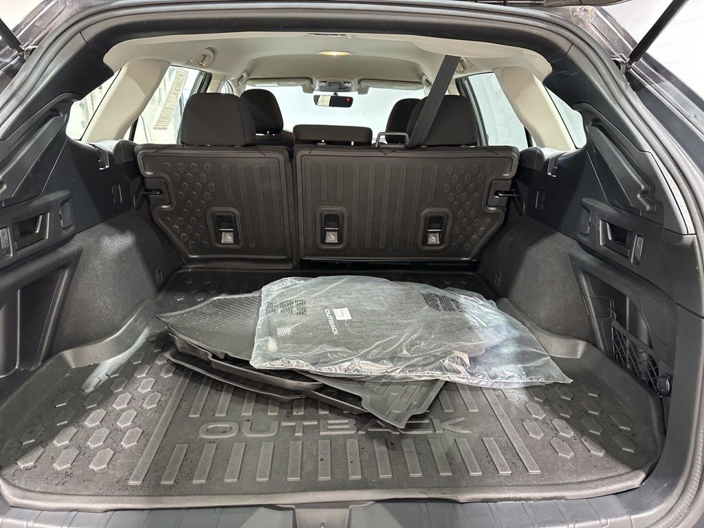 Used 2021 Subaru Outback 2.5i image 17