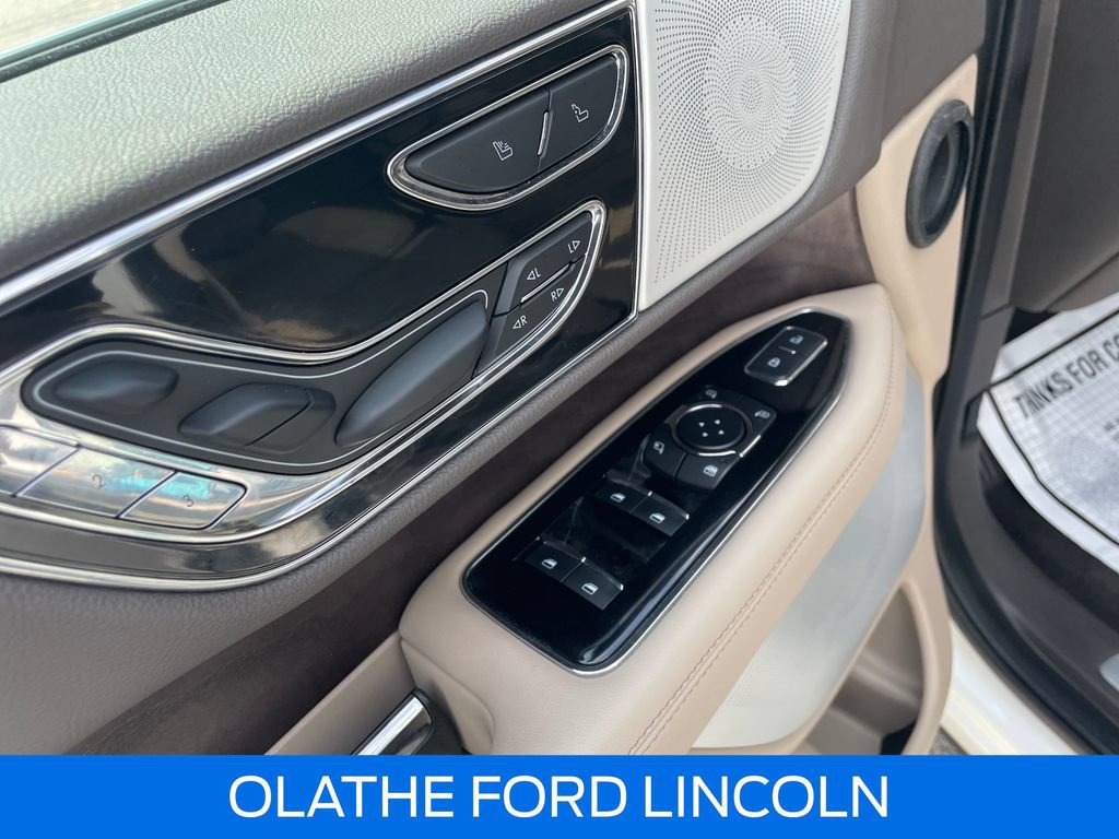 Certified 2024 Lincoln Navigator L Reserve AWD/4WD image 21