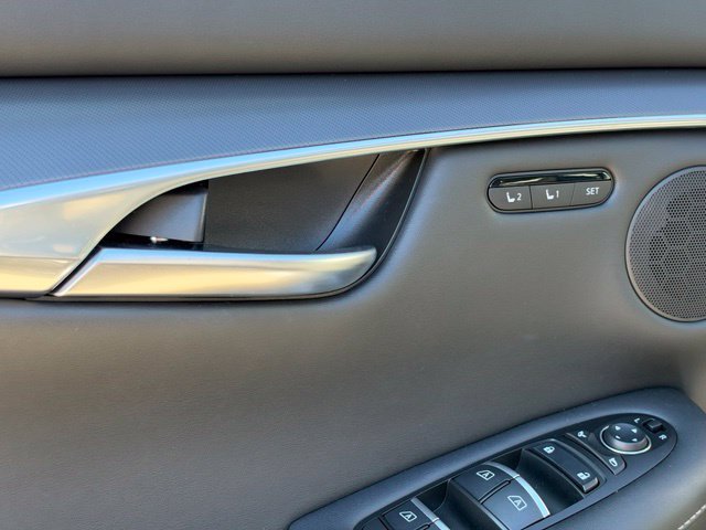 Used 2025 INFINITI QX50 Luxe AWD/4WD image 15