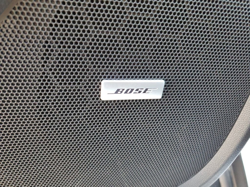 Used 2023 Chevrolet Traverse RS image 16