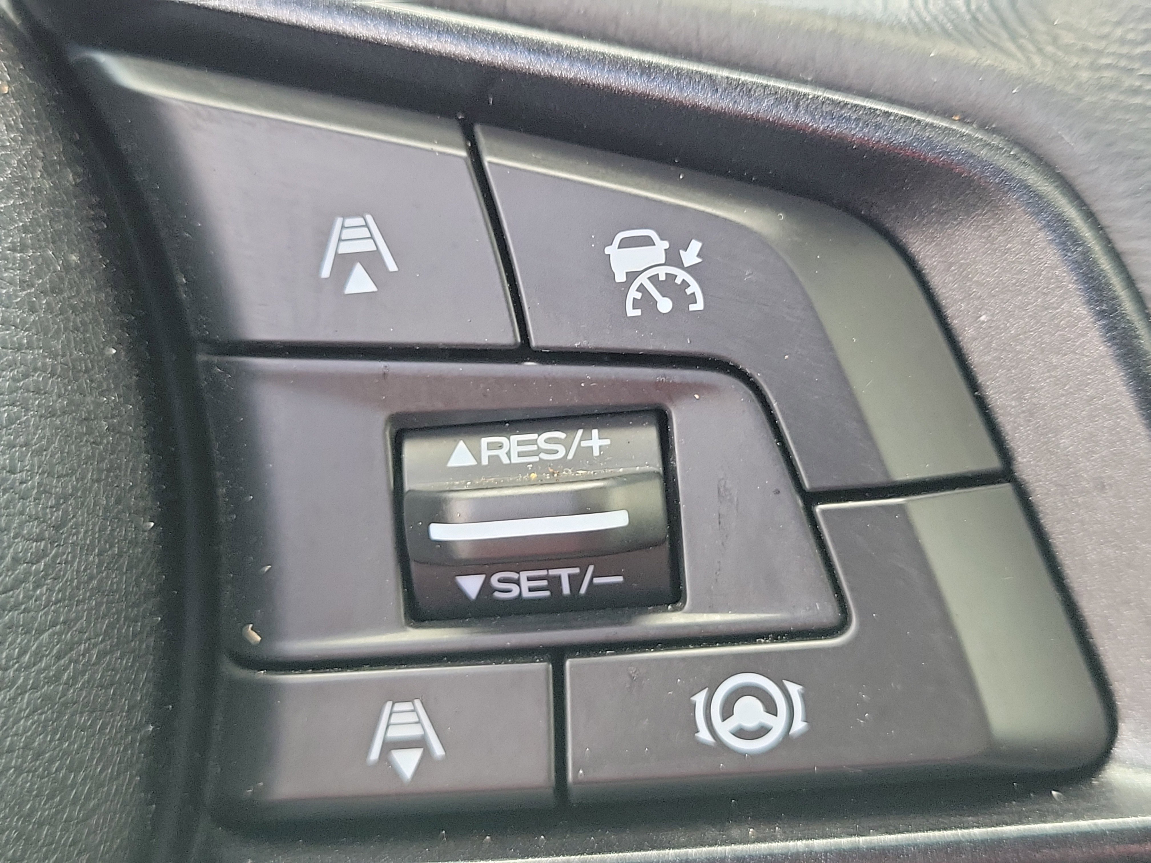 Used 2021 Subaru Crosstrek 2.5i Sport w/ Moonroof Package image 22