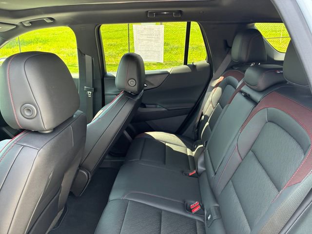 New 2026 Chevrolet Equinox RS w/ Convenience Package III AWD/4WD image 17