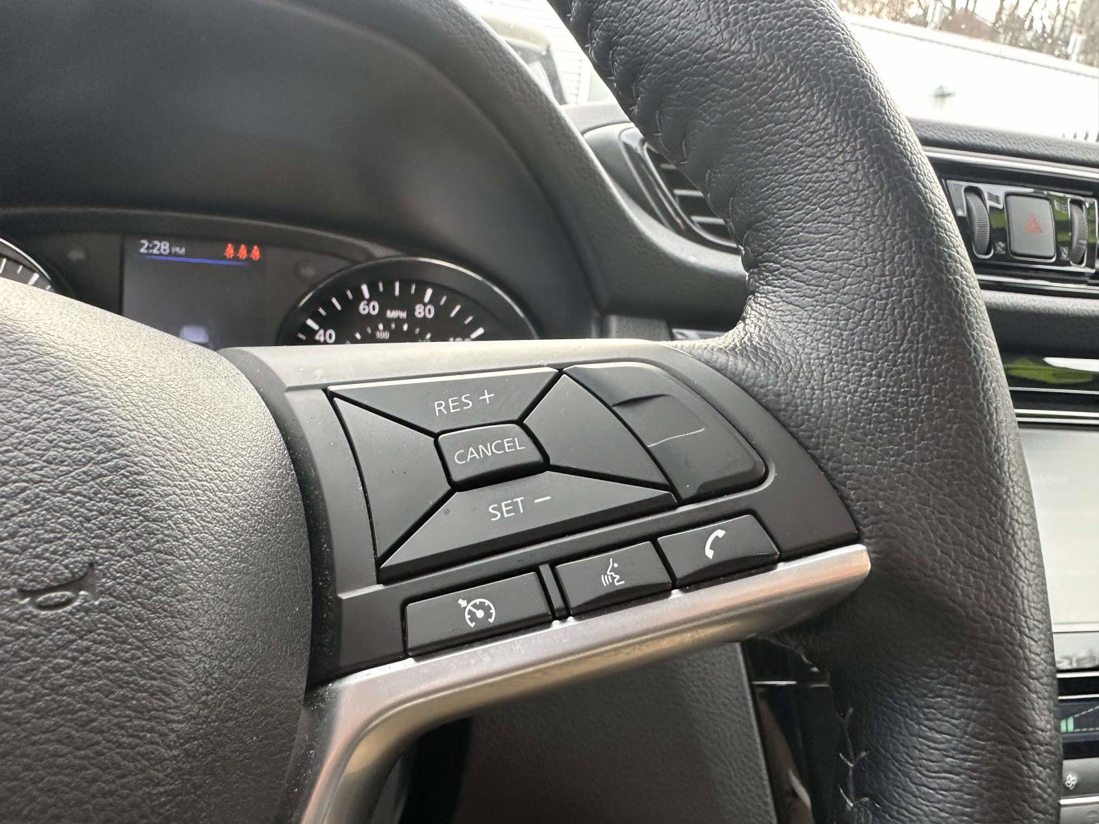 Used 2022 Nissan Rogue Sport SV image 28