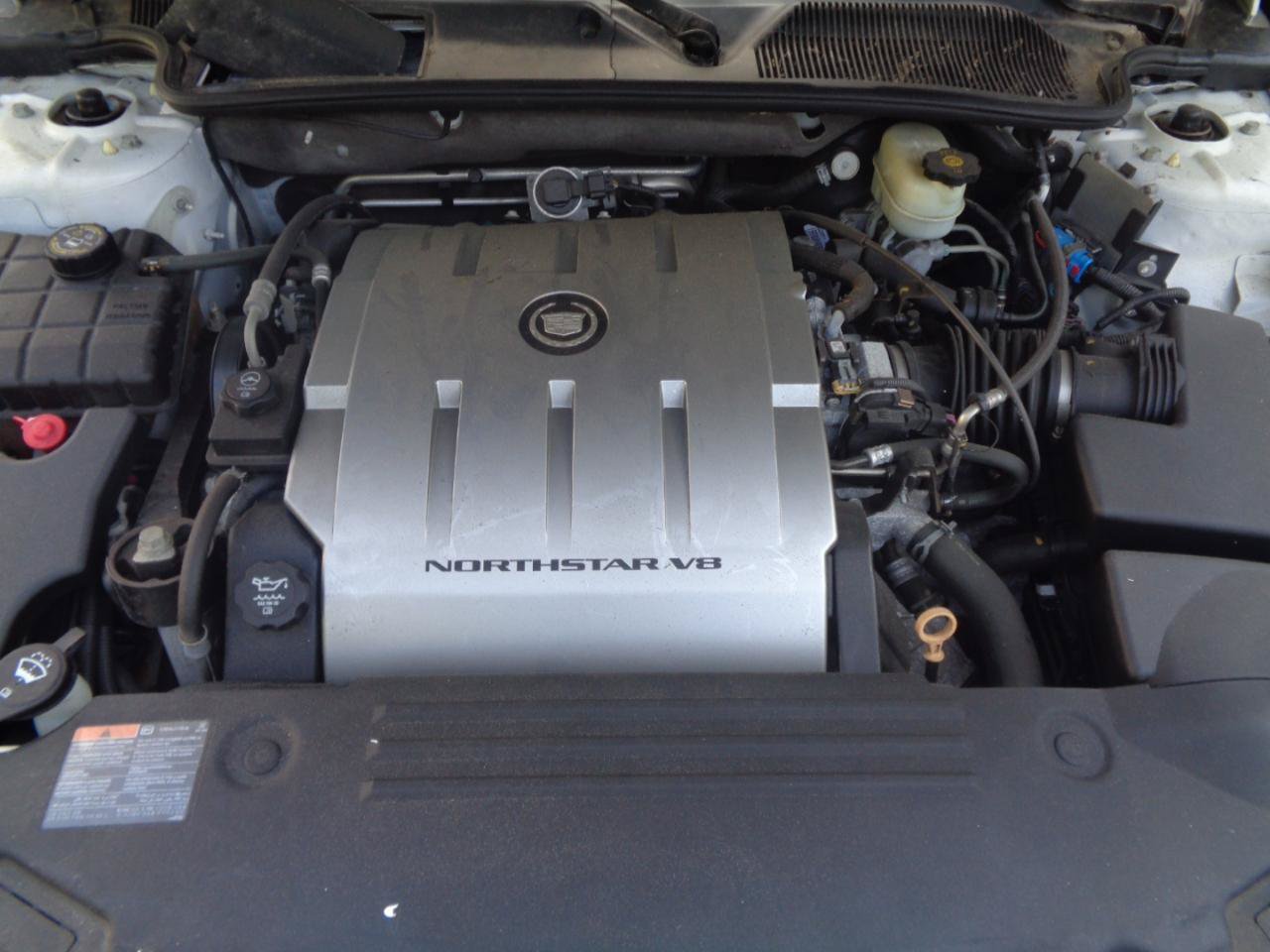 Used 2011 Cadillac DTS Luxury FWD image 39