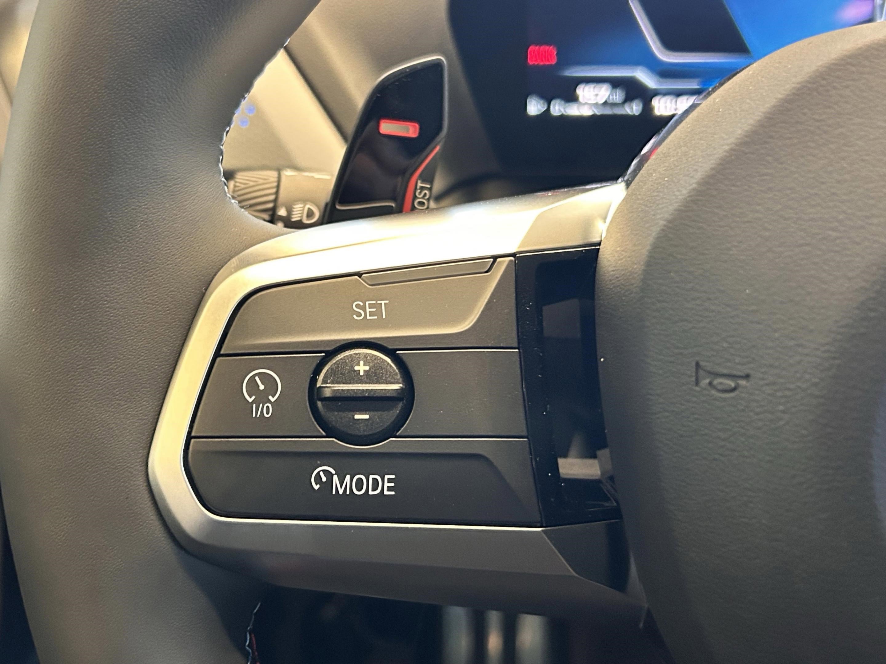 Used 2026 BMW M235i xDrive w/ Technology Package image 11