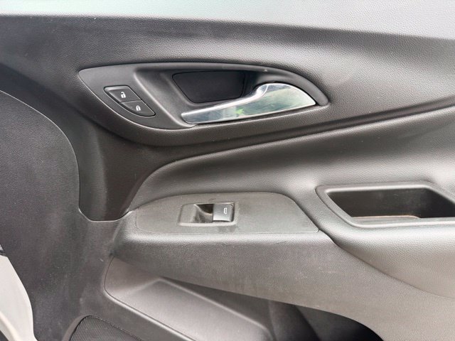 Used 2021 Chevrolet Equinox LT AWD/4WD image 16