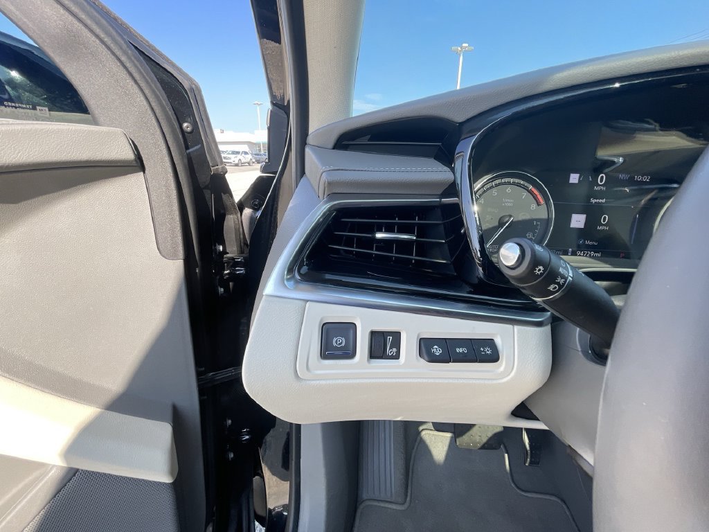 Certified 2023 Cadillac XT6 Premium Luxury w/ Technology Package FWD image 18