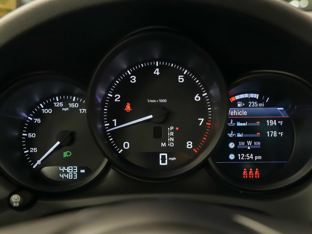 Certified 2026 Porsche Macan AWD/4WD image 27