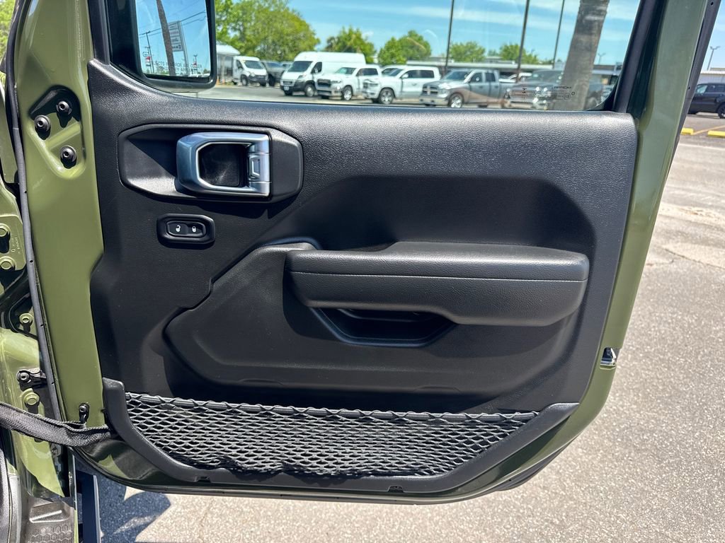 Used 2021 Jeep Wrangler Unlimited Sport AWD/4WD image 21