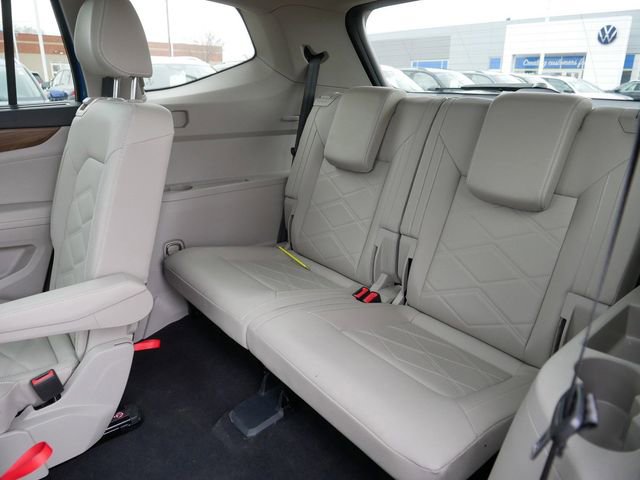 Certified 2025 Volkswagen Atlas SE w/ Panoramic Sunroof Package image 17