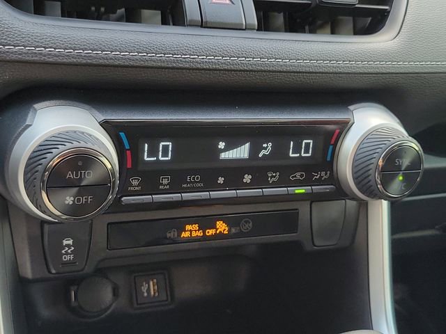 Used 2025 Toyota RAV4 LE image 28