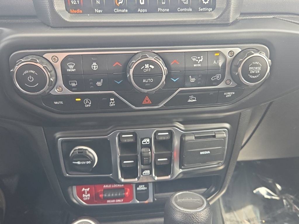 Used 2022 Jeep Gladiator Mojave w/ Cold Weather Group AWD/4WD image 31