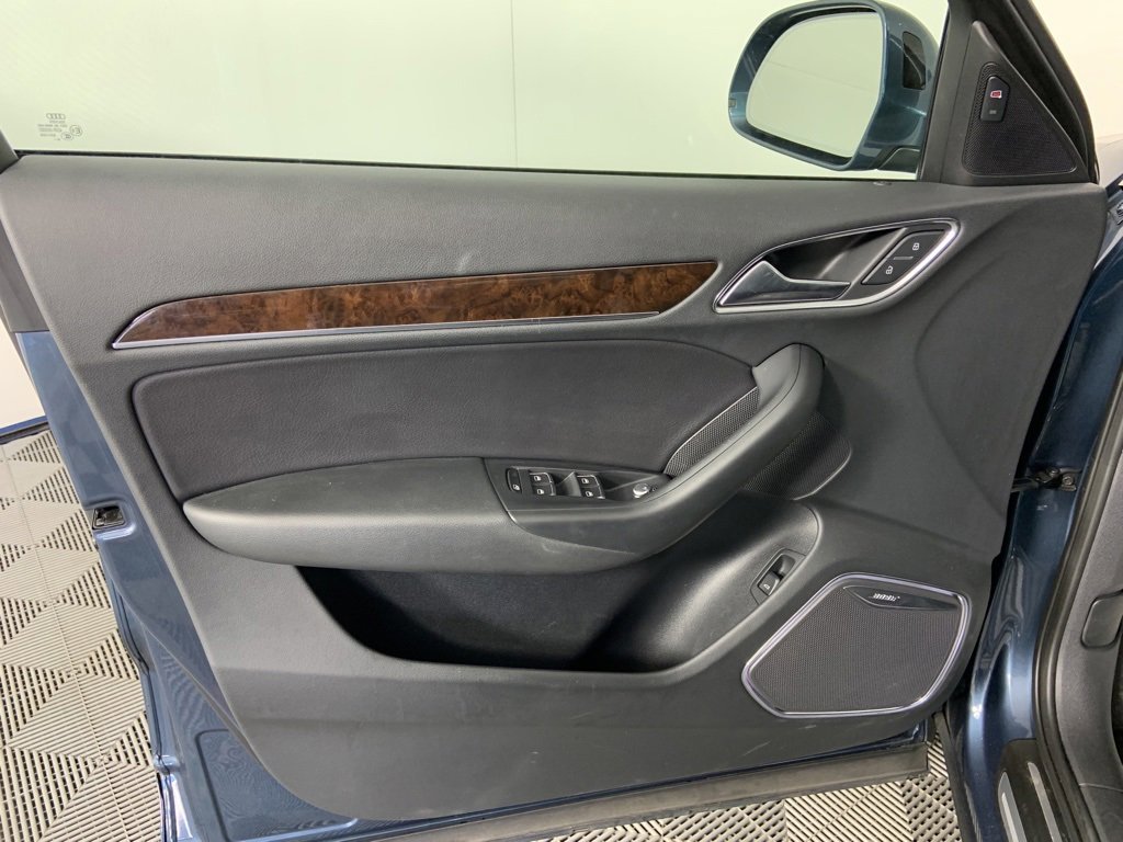 Used 2017 Audi Q3 2.0T Prestige w/ Prestige Package image 25