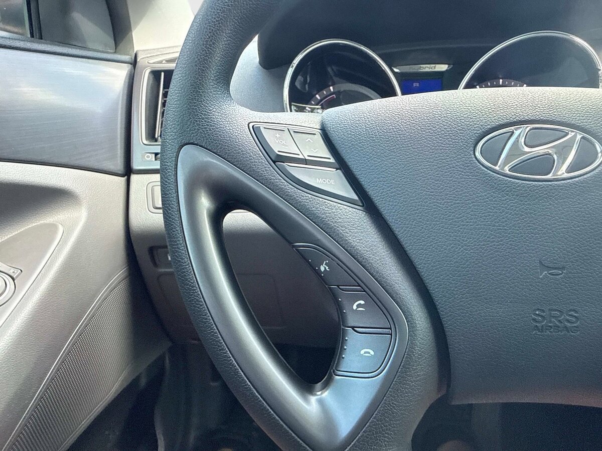 Used 2015 Hyundai Sonata Hybrid FWD image 26