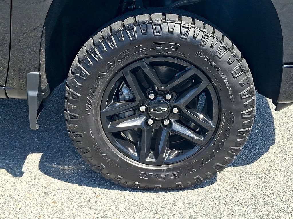 Used 2023 Chevrolet Silverado 1500 LT Trail Boss w/ LT Trail Boss Premium Package AWD/4WD image 8