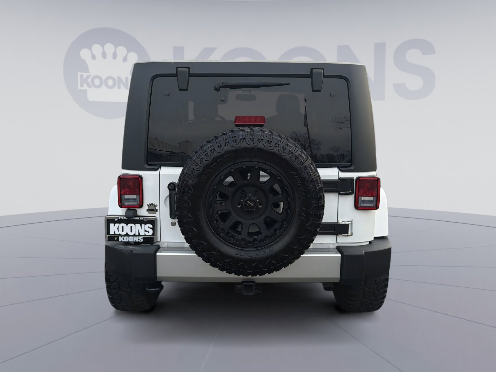 Used 2017 Jeep Wrangler Unlimited Sahara w/ Dual Top Group image 5